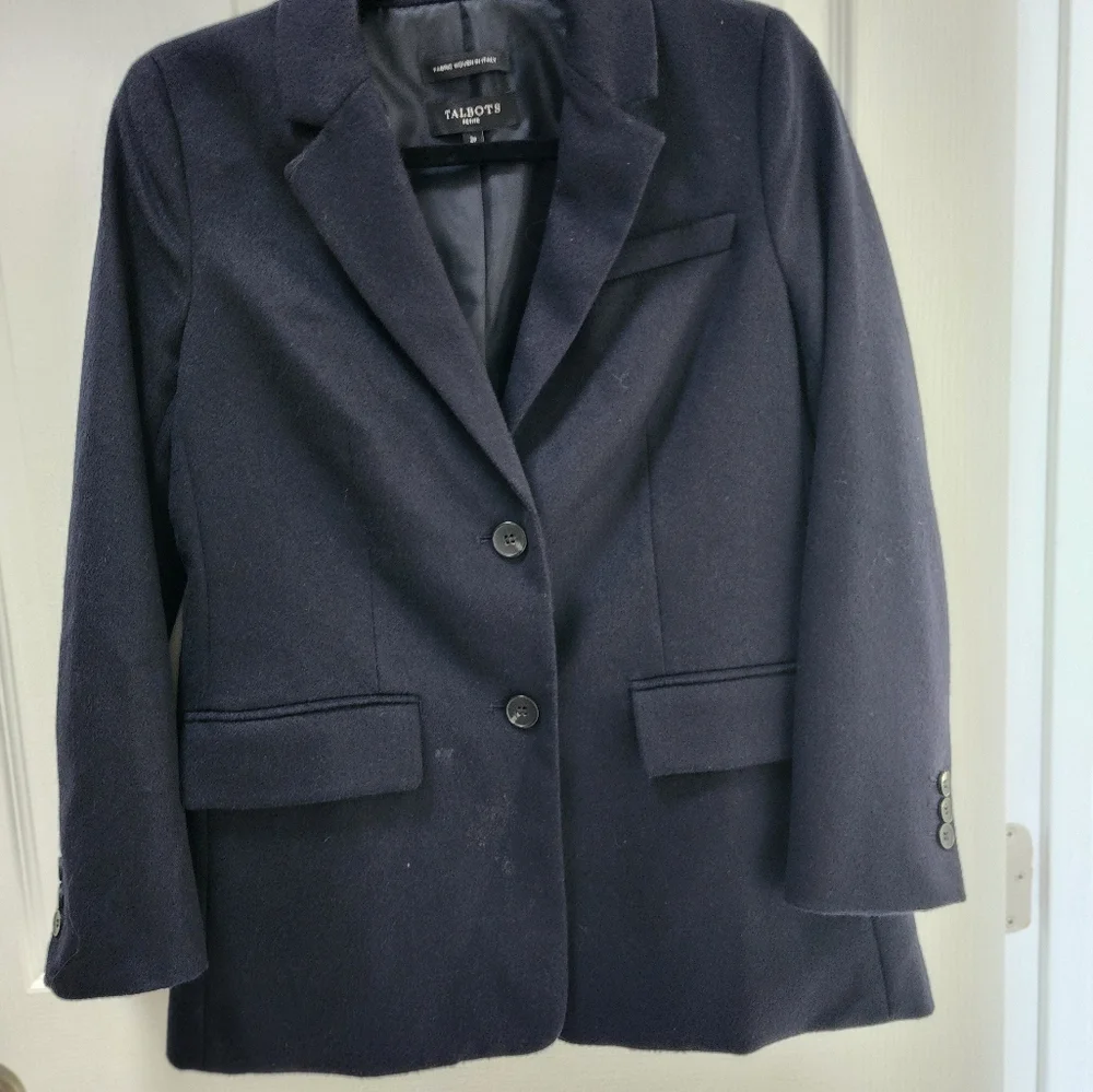 Talbots navy blue blazer,new never worn. Size 2p - Picture 2 of 4